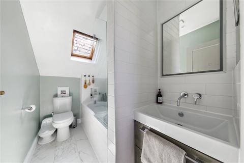 3 Oldacre Mews, London, SW12 8AT