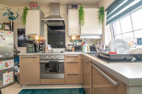 2 bedroom flat for sale, Mill Street, Kidderminster DY11