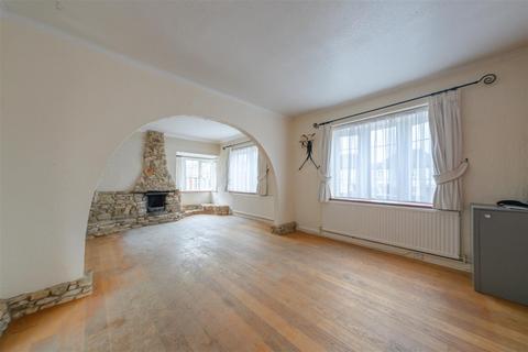 3 bedroom detached house for sale, Doddington Road, Wellingborough