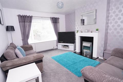 3 bedroom townhouse for sale, Acre Lane, Eccleshill, Bradford