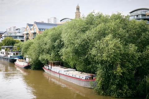 2 bedroom houseboat for sale, Vessel and Mooring at The Hollows, Brentford, TW8