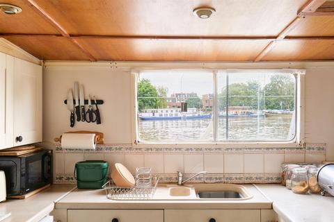 2 bedroom houseboat for sale, Vessel and Mooring at The Hollows, Brentford, TW8