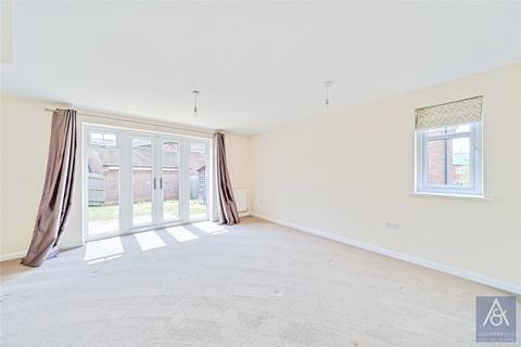 3 bedroom semi-detached house for sale, Threads Lane, Buckinghamshire MK18
