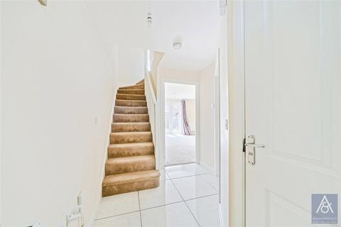 3 bedroom semi-detached house for sale, Threads Lane, Buckinghamshire MK18