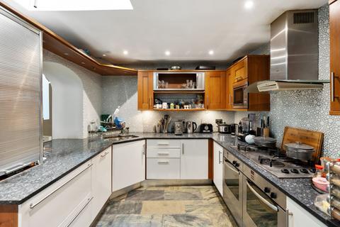 3 bedroom flat for sale, The Pool Flat, 117-118 Marine Parade, Brighton, East Sussex, BN2 1DD