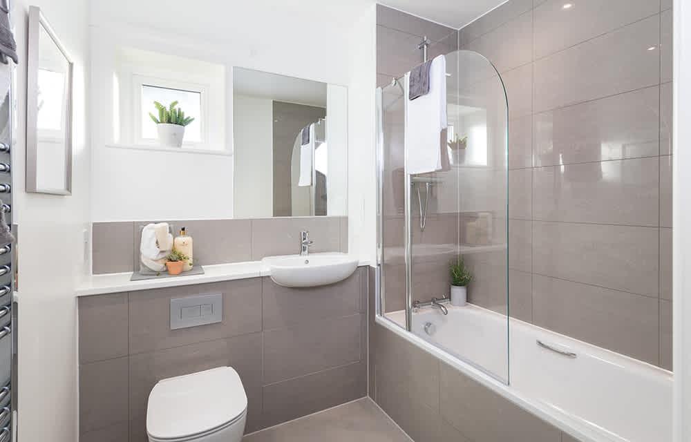 Riverside-place-gladstone-bathroom