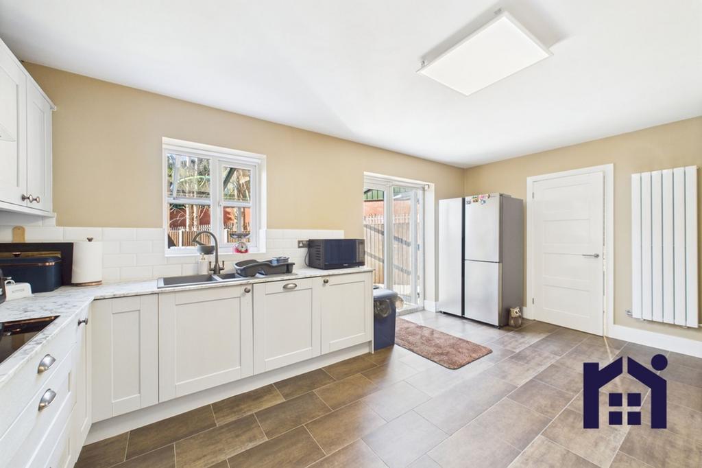 Dining kitchen
