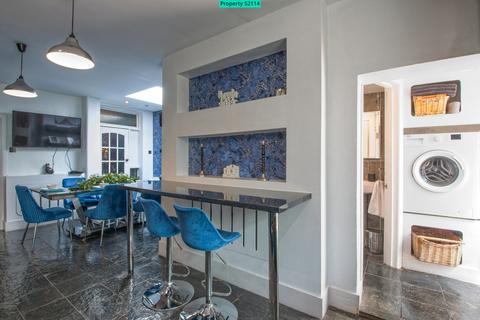 24 The Slade, London, SE18 2NB