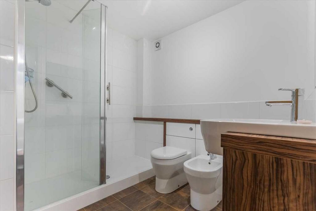 Shower Room (1)