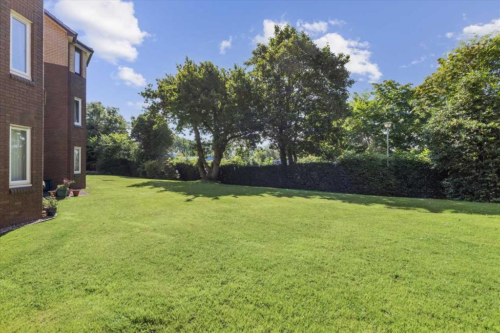 Surrounding Gardens