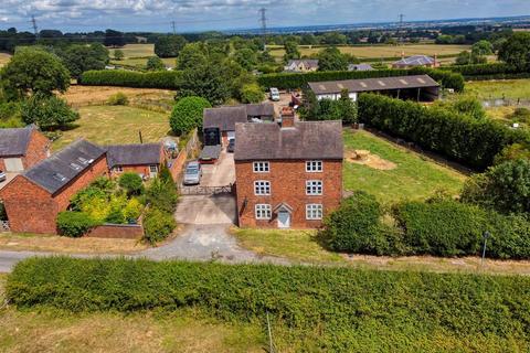 5 bedroom farm house for sale, Dodds Lane , Chorley Burntwood, Lichfield