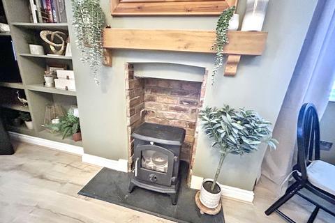 71 Avenue Road, Seaton Delaval, Whitley Bay, NE25 0DT