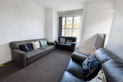 undefined, Leeds LS6