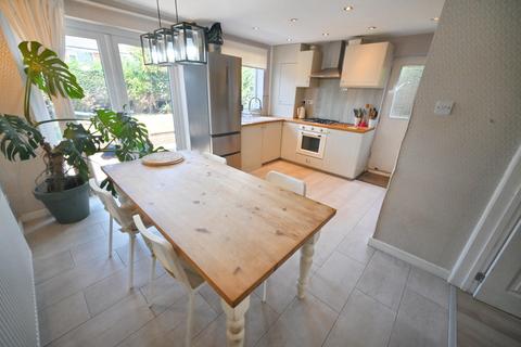 3 bedroom detached house for sale, Sherborne Gardens, Codsall WV8