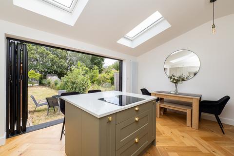 424 Sutton Common Road, Sutton, SM3 9JW
