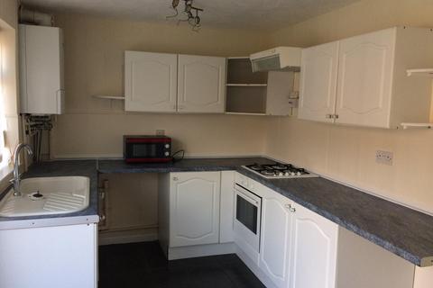 3 bedroom terraced house to rent, Howden Close, Reddish, Stockport