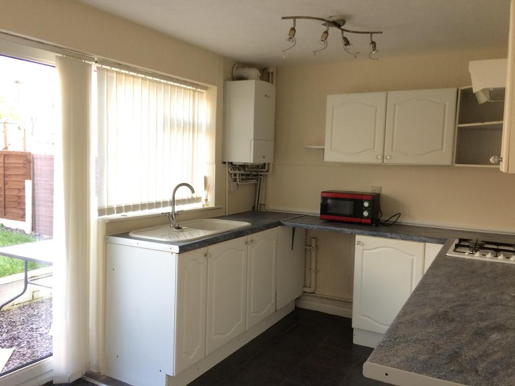 Kitchen (2)