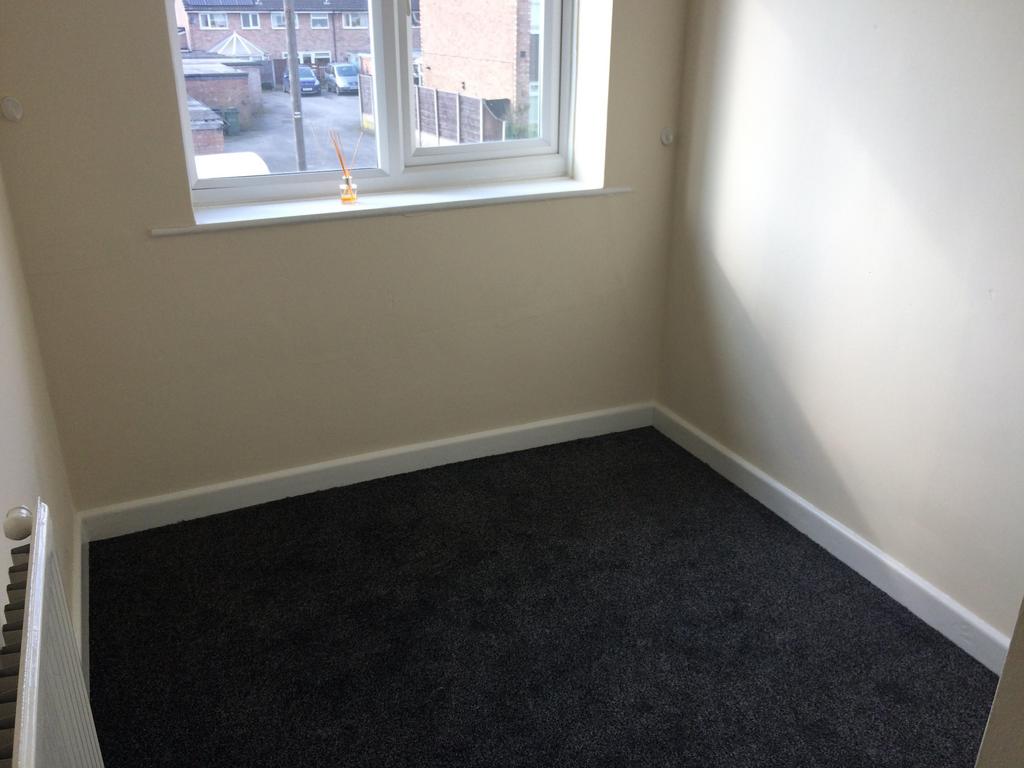 Bedroom 1 (3)