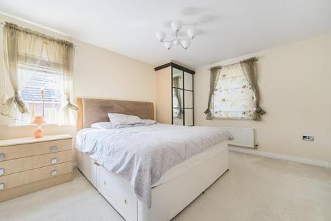 2 Church Lane, Wexham, Slough, SL3 6LB