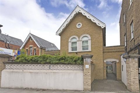 2 bedroom terraced house for sale, North Side Wandsworth Common, London, SW18