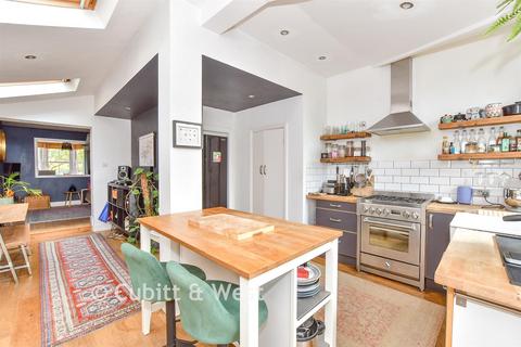 2 bedroom end of terrace house for sale, Ford Road, Arundel BN18