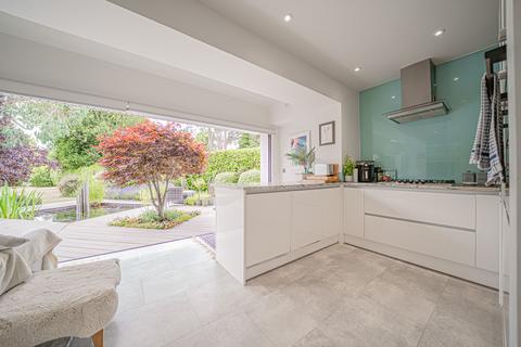 4 bedroom detached house for sale, Warwick Road, Solihull, B91