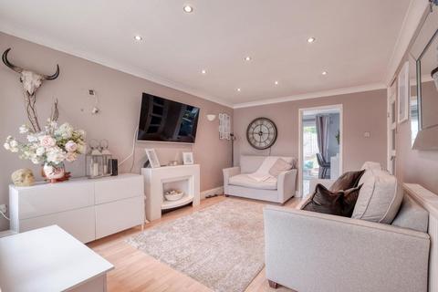 5 Annscroft, Birmingham, B38 8YU