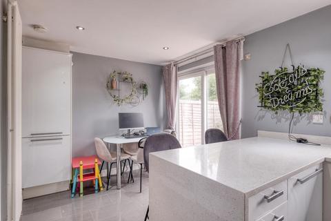 5 Annscroft, Birmingham, B38 8YU