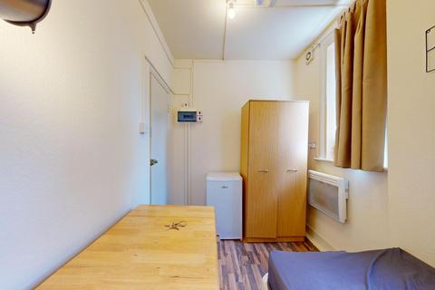 Flat share to rent, Saint Pauls Avenue