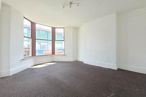 2 bedroom flat to rent - St Albans Road, Lytham St Annes