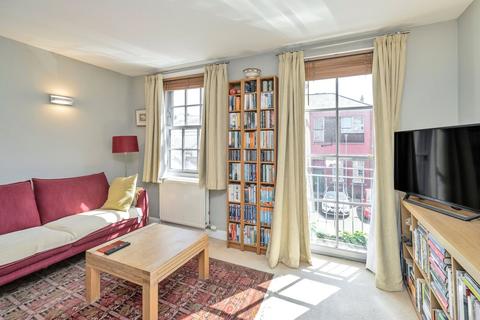 3 bedroom terraced house to rent, Iona Street Lane, Edinburgh, Midlothian