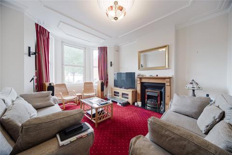 5 bedroom terraced house for sale, Elvendon Road, London, N13