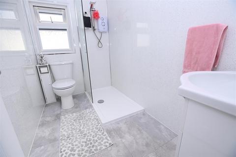 1 bedroom park home for sale, Creek Road, Canvey Island SS8