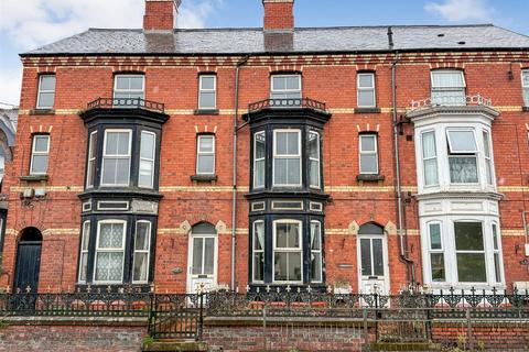 4 bedroom terraced house for sale, New Road, Newtown