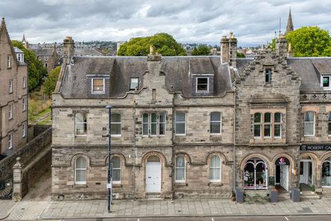 undefined, Tay Street, Perth PH2