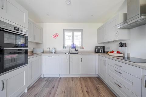 3 bedroom detached house for sale, Poplar Road, Dartmouth