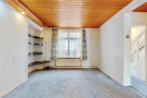 3 bedroom end of terrace house for sale, David Road, Dagenham, RM8
