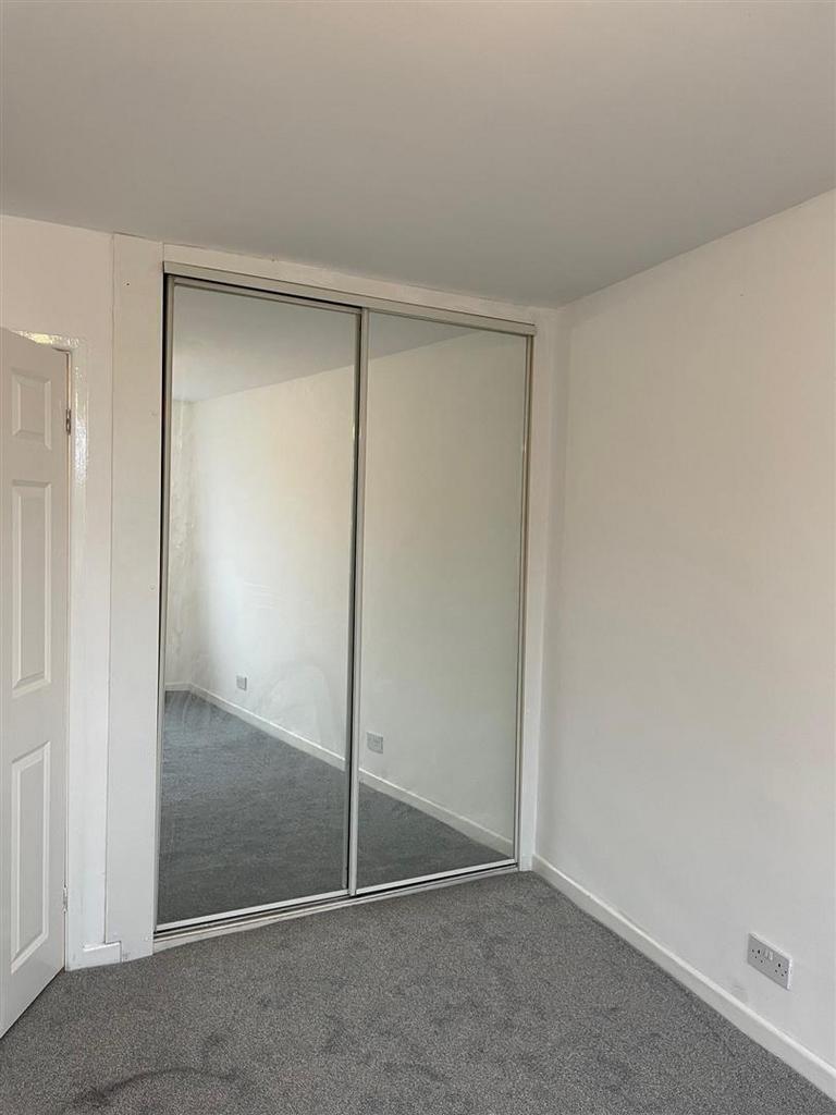 Flat 1, 5 Northallerton Road7.jpg