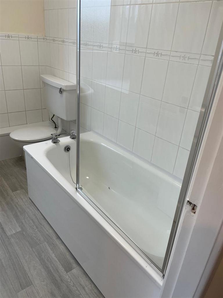 Flat 1, 5 Northallerton Road3.jpg