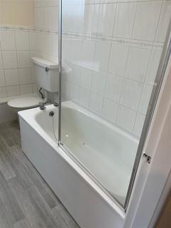 2 bedroom flat to rent, Flat 1, 5a Northallerton Road, Leeming Bar, Northallerton