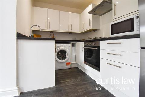 131 Redlam, Blackburn, BB2 1UN