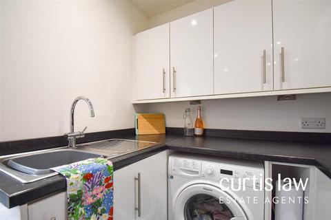 131 Redlam, Blackburn, BB2 1UN