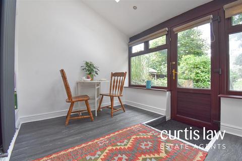 131 Redlam, Blackburn, BB2 1UN