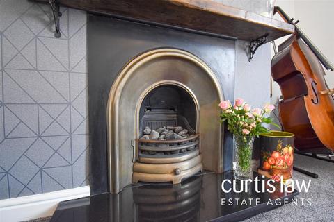 131 Redlam, Blackburn, BB2 1UN