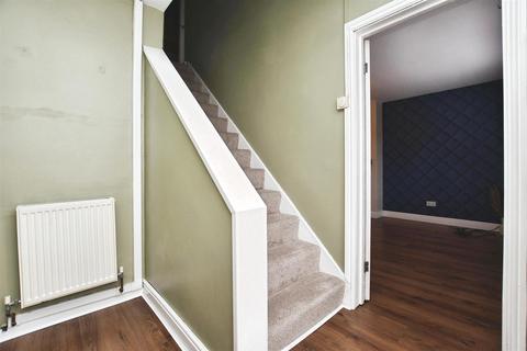 3 bedroom terraced house for sale, Catford Close, Hull