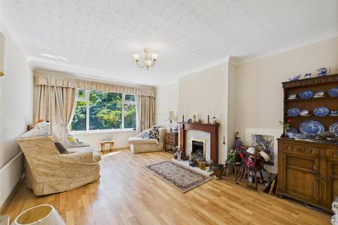 2 bedroom semi-detached house for sale, Knowsley Avenue, Cottingham
