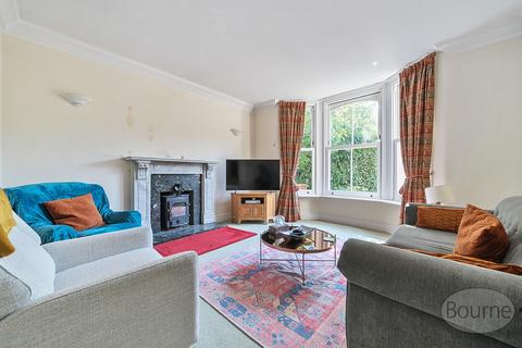 3 bedroom semi-detached house for sale, The Crescent, Farnham, Surrey, GU9