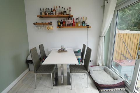 3 bedroom semi-detached house for sale, Long Meadows, Poplars Park, Bradford