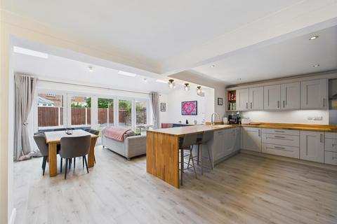 5 bedroom detached house for sale, Loxley Way, Brough
