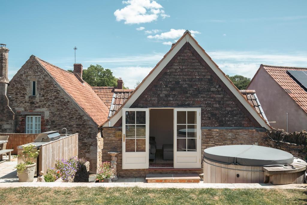 297567 - Re-edits 3 Bath Road, Beckington Inigo...